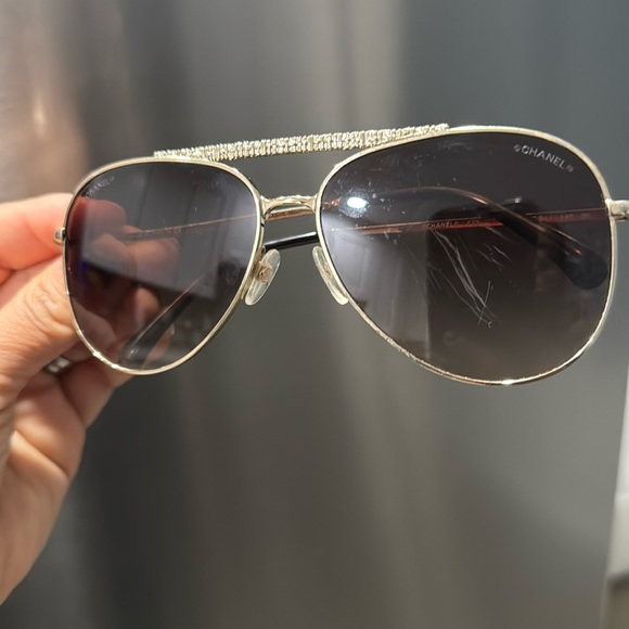✨Chanel Gold Tone Brown Gradient 4231 Aviator Sunglasses - Picture 5 of 17
